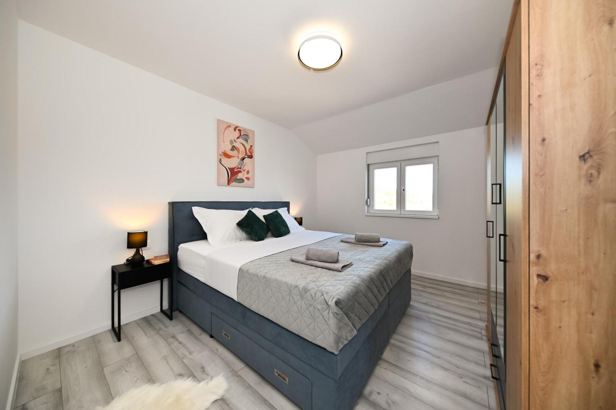 Veliki Apartman Petra Posedarje Exterior foto